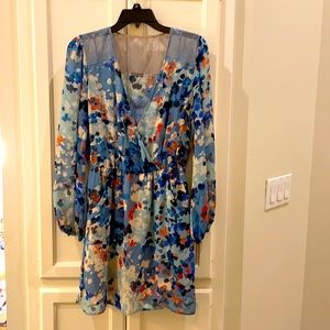 🌷 floral BCBG MAXAZRIA dress with pockets 🌷